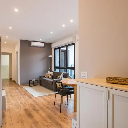 Apartment Guesthost - Bright And New 1br With Ac Como